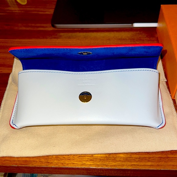 Brand new LV X NBA  Woody Glasses case - Picture 2 of 7